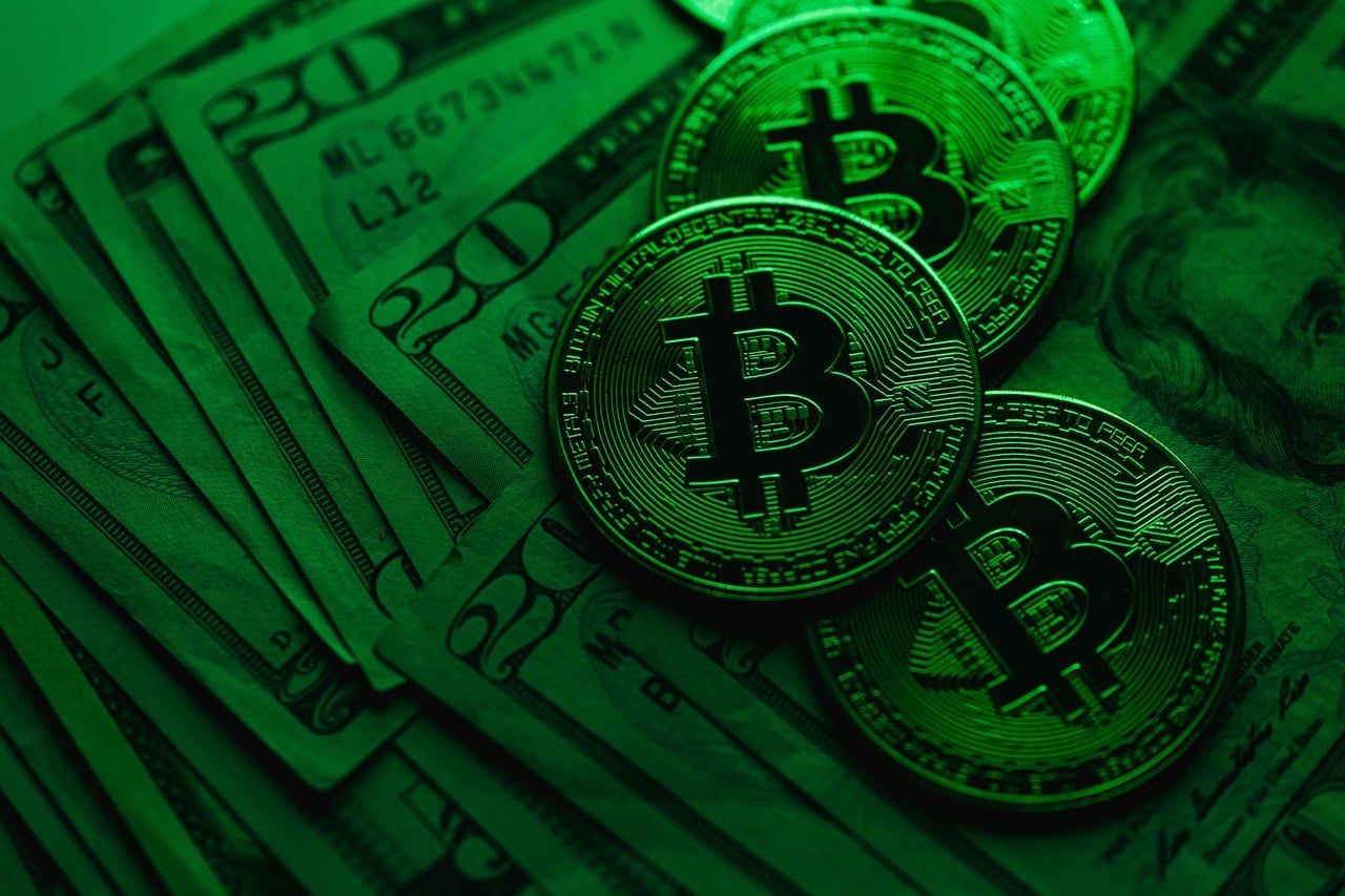 Bitcoin puede rivalizar con el dólar como moneda de reserva