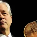 El jefe de JPMorgan, Dimon, da otro golpe inoportuno al Bitcoin