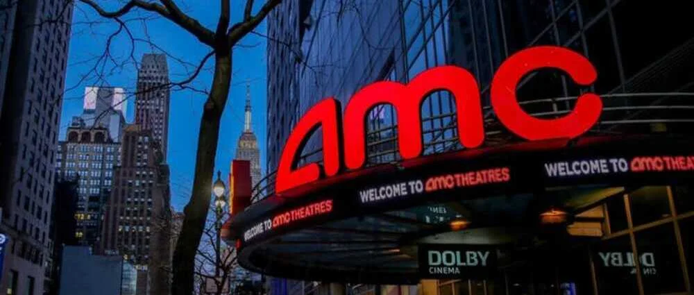 Las acciones de AMC se desploman un 40% y+ noticias